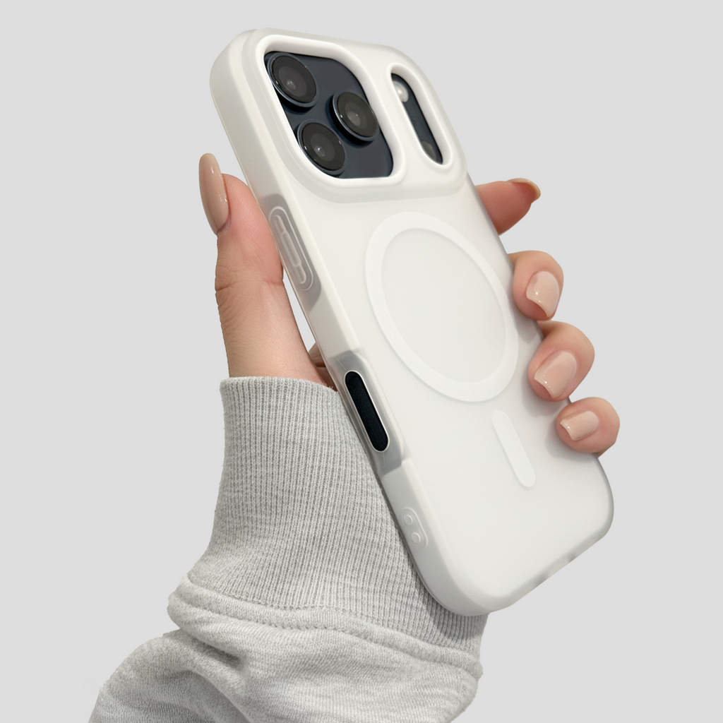 iPhone 17 Pro Max MagSafe – White Edition