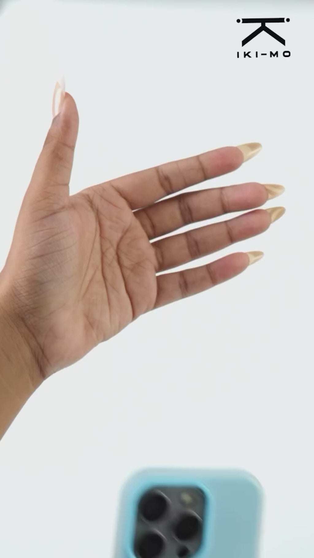 iPhone 17 – Peach Pink Edition